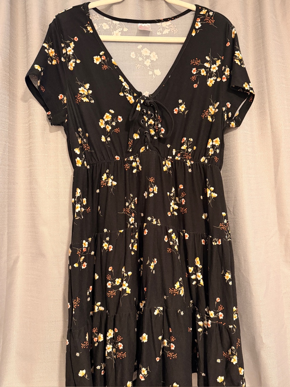No Boundaries Black Floral Lace-Up Tiered Mini Dress XL